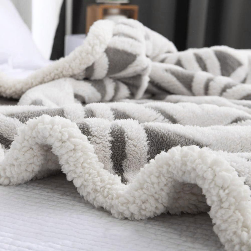 LOMAO Sherpa Fleece Blanket Fuzzy Soft Throw Blanket Dual Sided Plush Blanket for Couch Sofa Bed (Grey,51