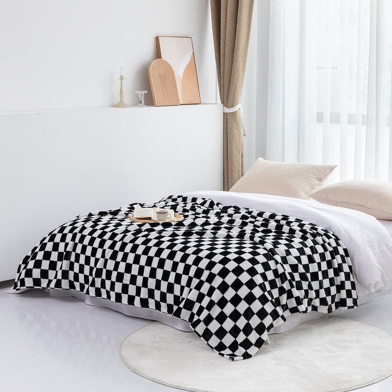 LOMAO Throw Blankets Flannel Blanket with Checkerboard Grid Pattern Soft Throw Blanket for Couch, Bed, Sofa Luxurious Warm and Cozy for All Seasons (Black, 50